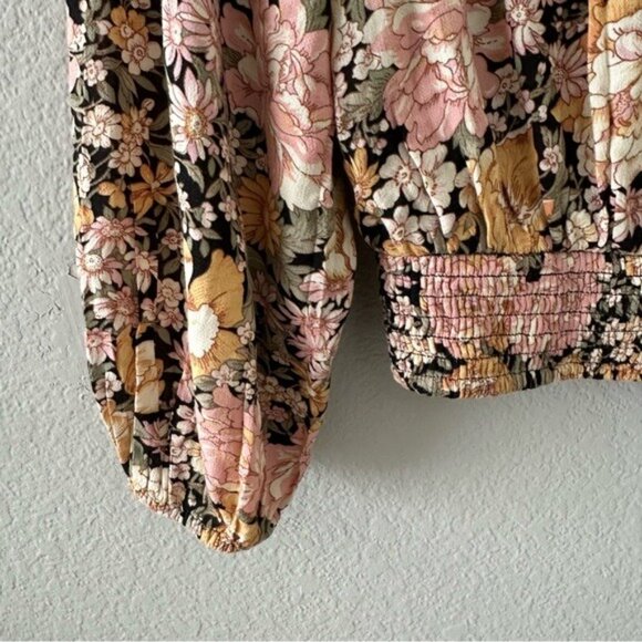American Eagle Black Floral Wrap Blouse Women’s Size Small Romantic Boho - Picture 5 of 10